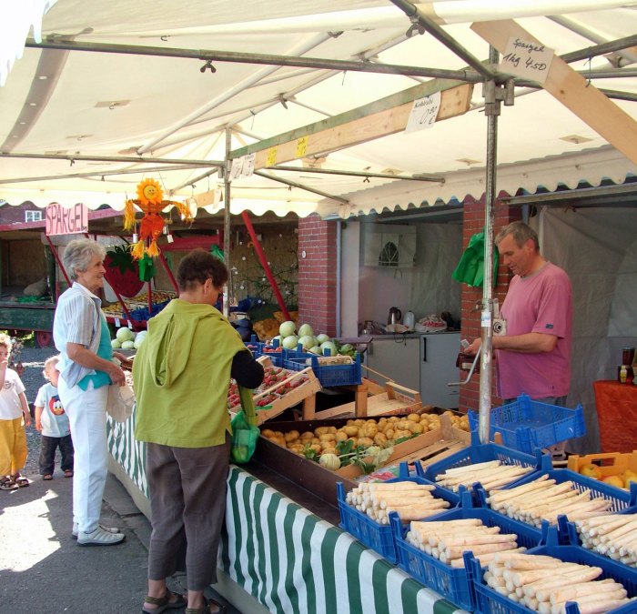 Market Stall With People Free Stock Photo - Public Domain Pictures